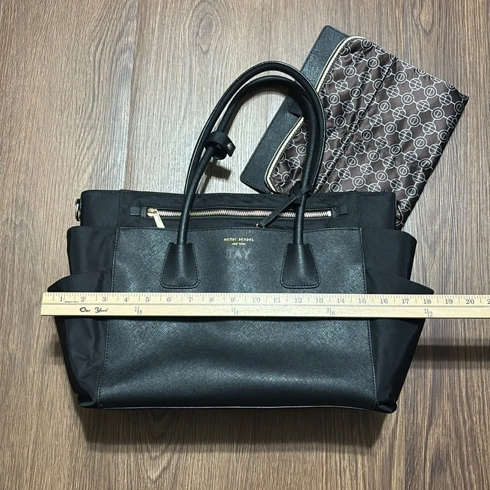 Henri Bendel Black Diaper Bag Tote w Changing Mat Large Travel Baby Bag